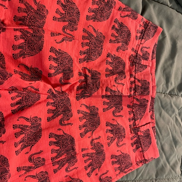 J crew elephant print shorts - Picture 2 of 3